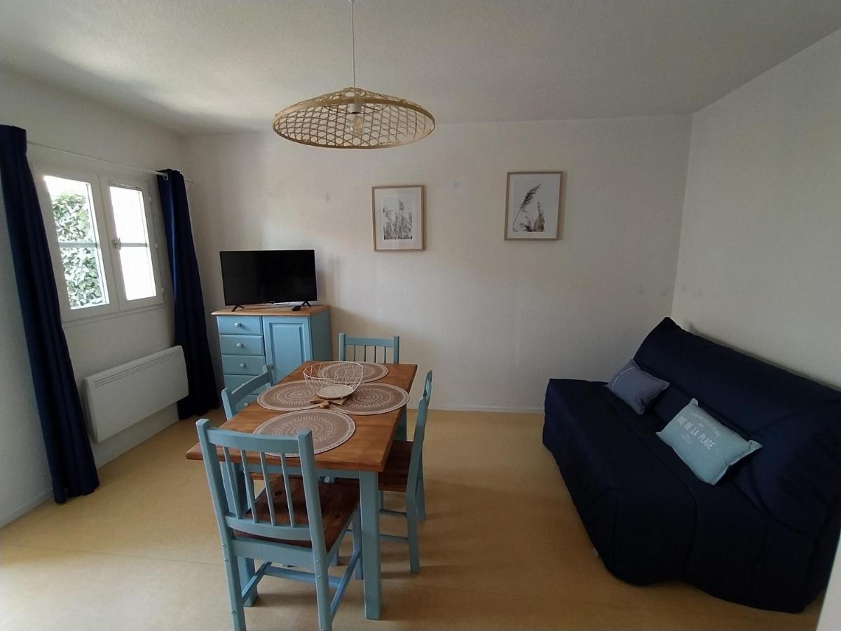 106 2-4 Personnes 500 M Classe 2 Etoiles Dolus-d'Oleron